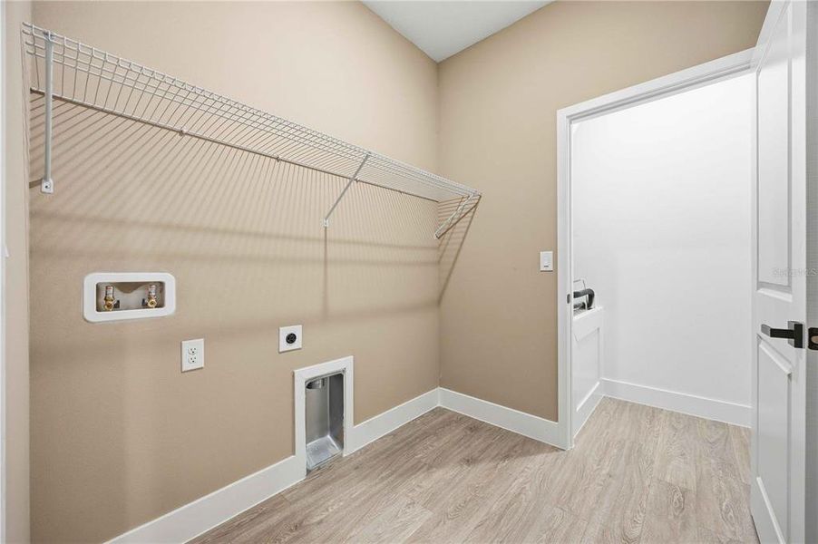 Spacious, unfurnished interior of a new home in , Winter Haven (Image 12). Spacious, unfurnished interior of a new home in , Winter Haven (Image 12).