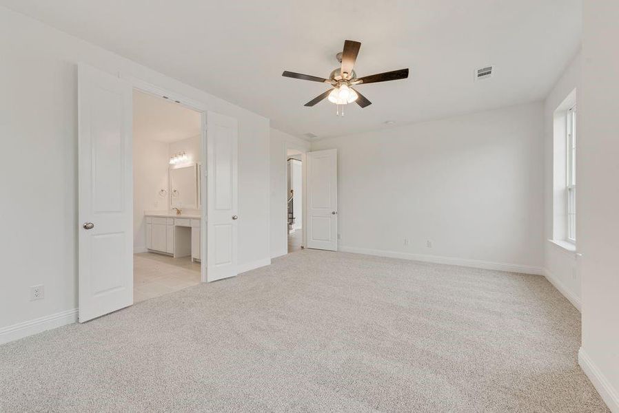Spacious, unfurnished interior of a new home in Prairie Ridge, Midlothian (Image 24). Spacious, unfurnished interior of a new home in Prairie Ridge, Midlothian (Image 24).