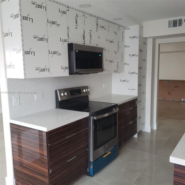 Furnished interior view inside a new home in , Hollywood (Image 7).