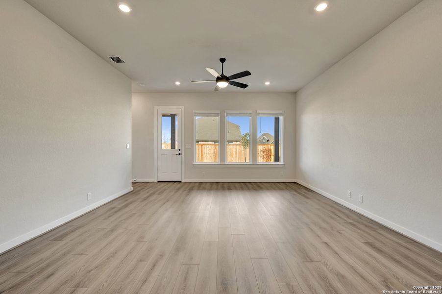 Spacious, unfurnished interior of a new home in Mayfair - Select Classic Series, New Braunfels (Image 33).
