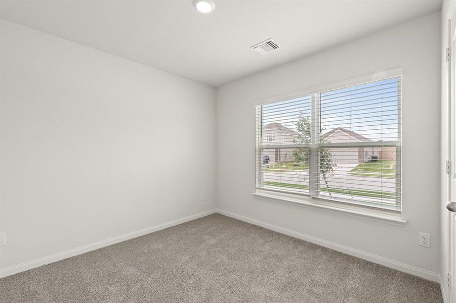Spacious, unfurnished interior of a new home in Retreat at Fossil Creek, Fort Worth (Image 10). Spacious, unfurnished interior of a new home in Retreat at Fossil Creek, Fort Worth (Image 10).