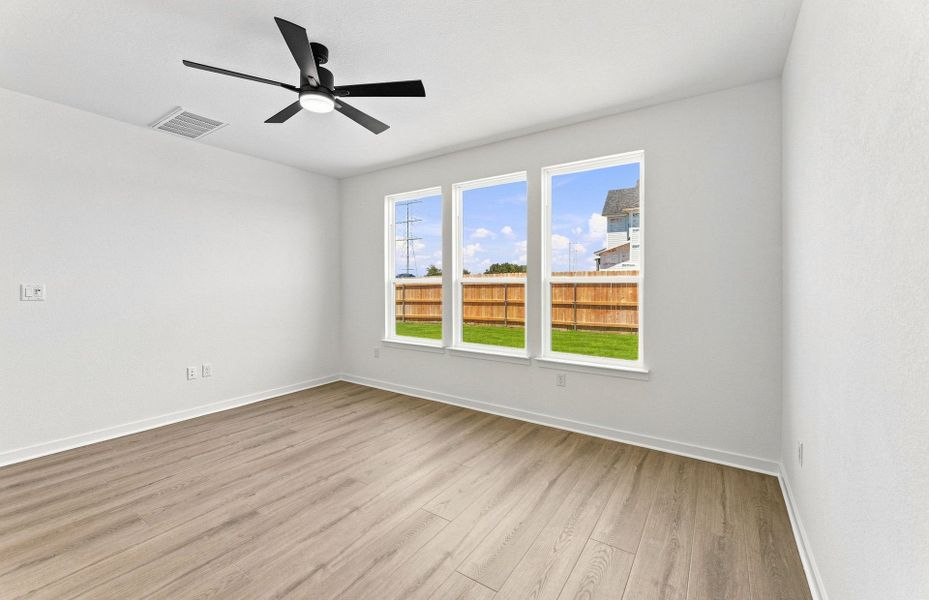 Spacious, unfurnished interior of a new home in Kuempel Farms, Pflugerville (Image 39).