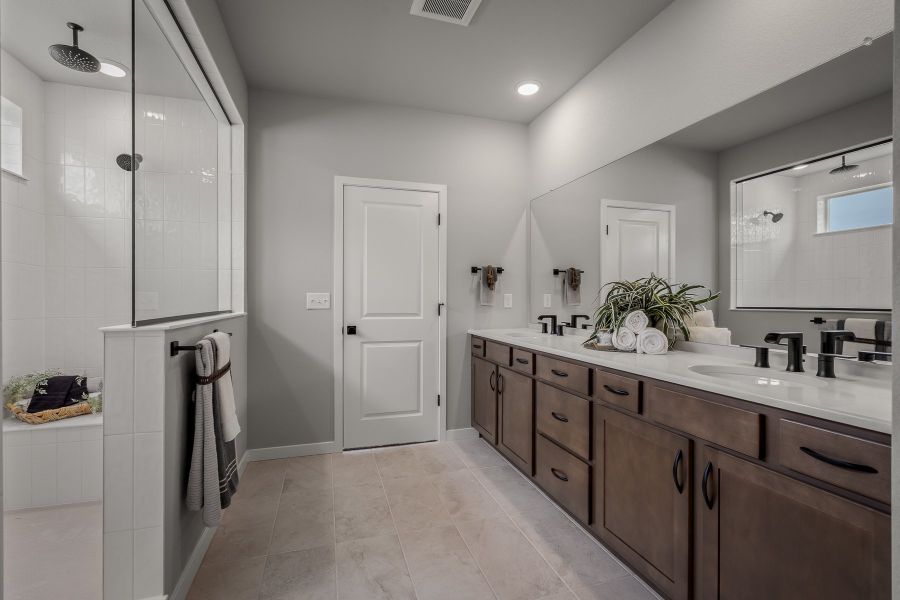 Owner's Bath Owner's Bath
