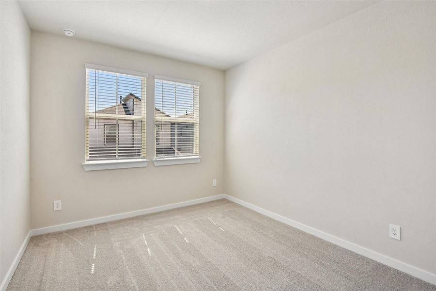 Spacious, unfurnished interior of a new home in Parkway Commons - City Series, Missouri City (Image 30).