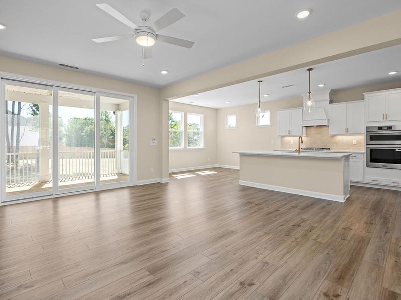 Spacious, unfurnished interior of a new home in Tobacco Road, Angier (Image 18).
