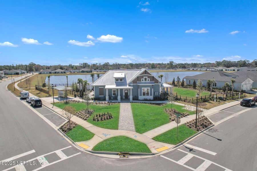Image 30 of a home in Everlake at Mandarin.
