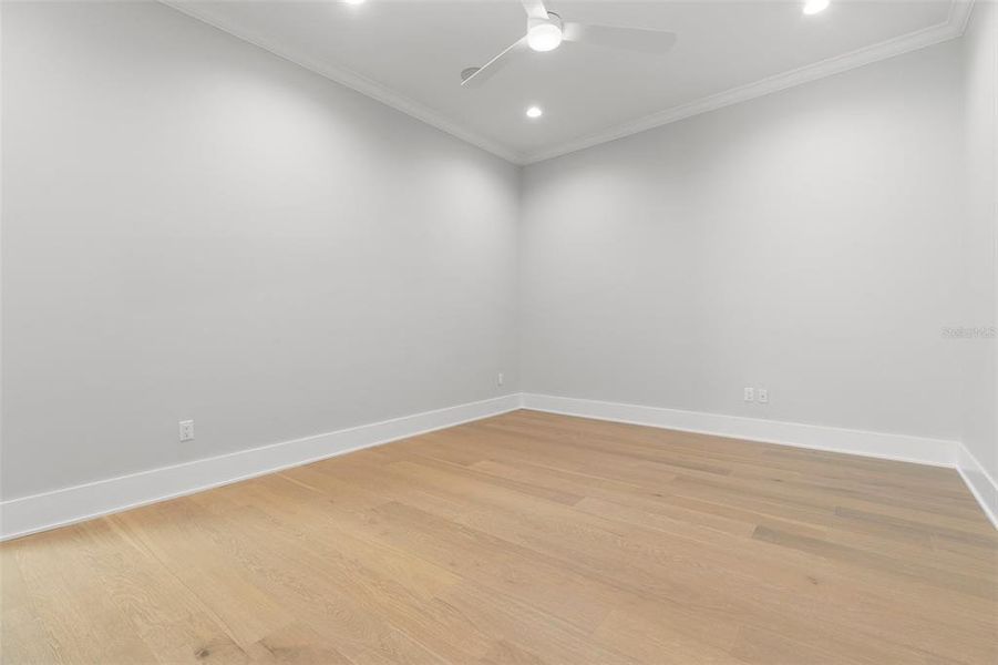 Spacious, unfurnished interior of a new home in , Tampa (Image 25).