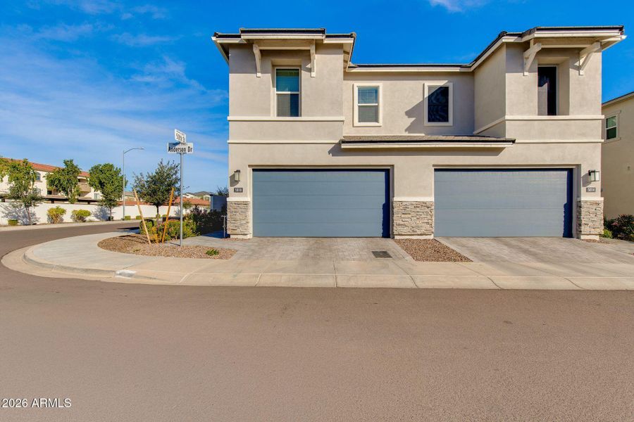 Corner Lot / Curb Appeal Corner Lot / Curb Appeal