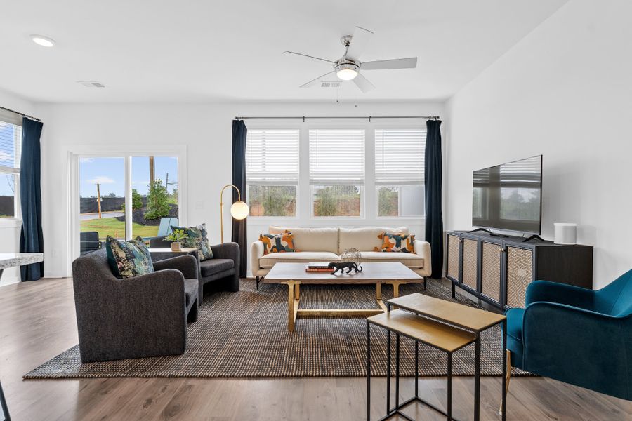 Representative furnished interior of a home built from the Raycord by Hunter Quinn Homes in Westgate Village Townes, Spartanburg (Image 18). Representative furnished interior of a home built from the Raycord by Hunter Quinn Homes in Westgate Village Townes, Spartanburg (Image 18).