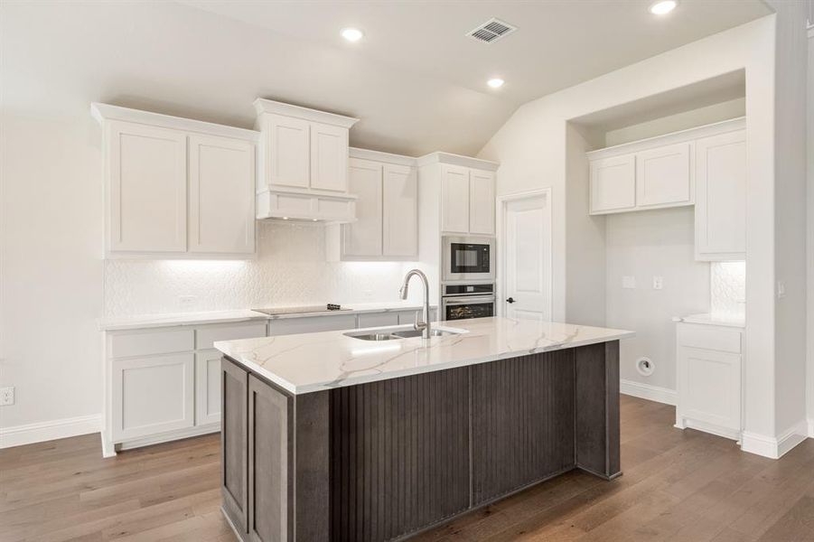 Furnished interior view inside a new home in The Retreat at North Grove 60, Waxahachie (Image 8).