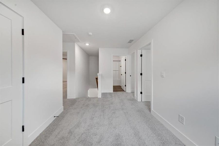 Spacious, unfurnished interior of a new home in Canterbury Villas, Carrollton (Image 22).
