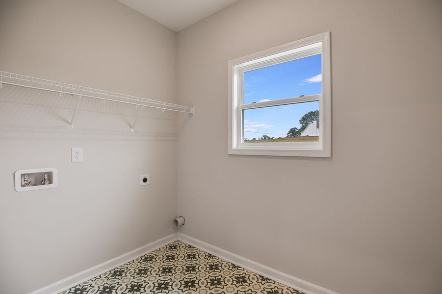 Spacious, unfurnished interior of a new home in Parmer Farms, Roopville (Image 30).