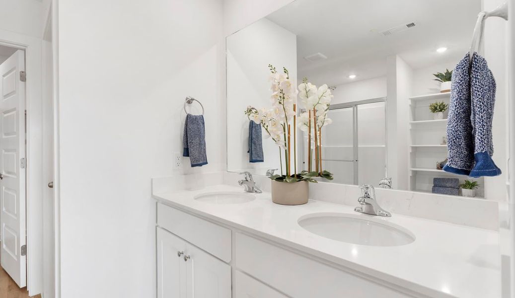 Representative furnished interior of a home built from the Huntsville by D.R. Horton in The Islands, Beech Island (Image 18).