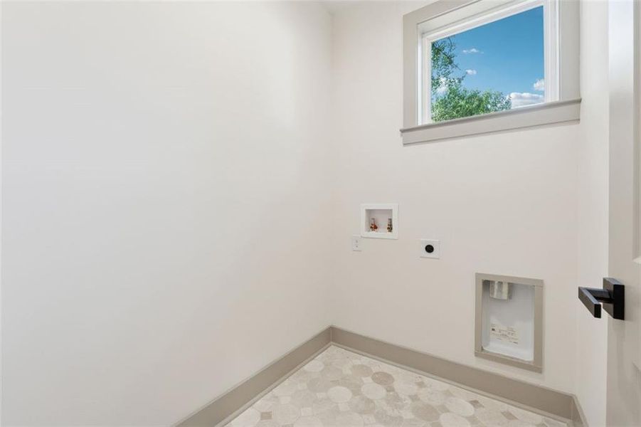 Image 39 of a home in .