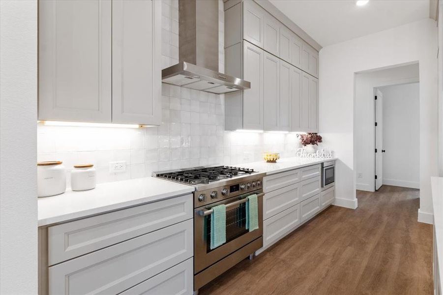 Furnished interior view inside a new home in , Justin (Image 17).