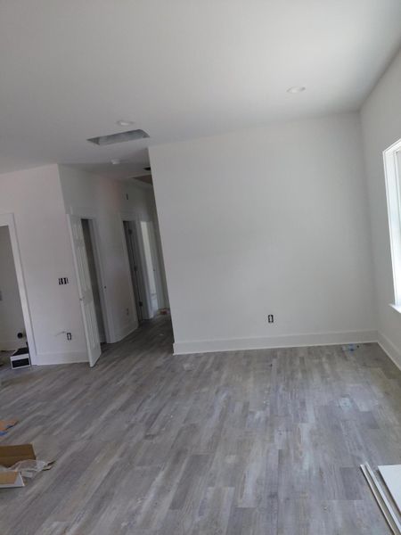 Image 6 of a home in . Image 6 of a home in .