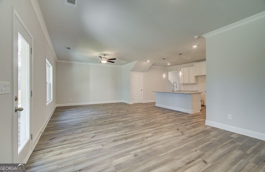Spacious, unfurnished interior of a new home in Crofton Place Enclave, Snellville (Image 19).