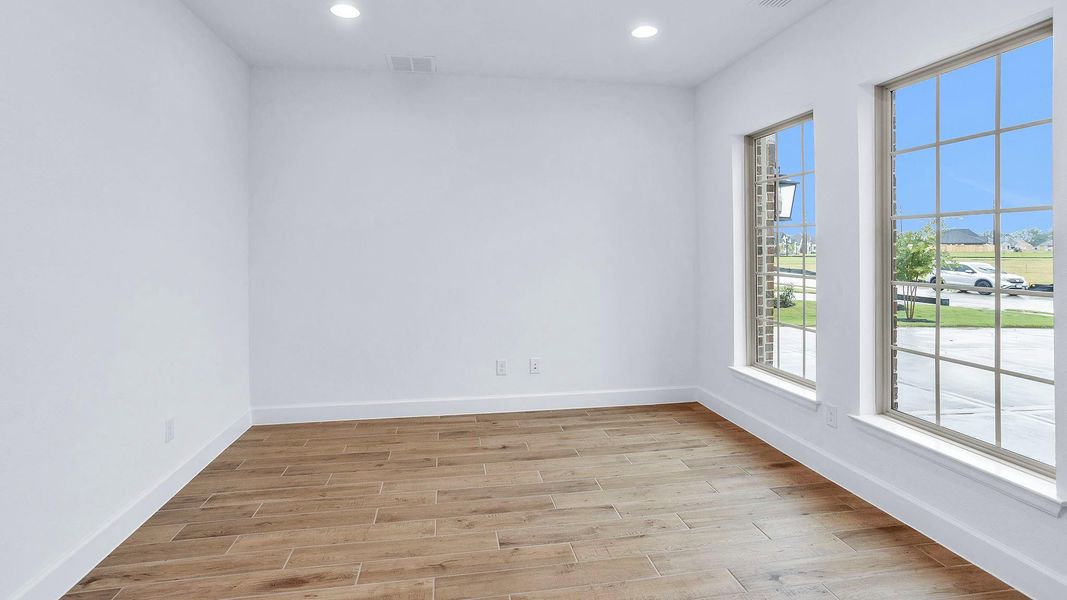Spacious, unfurnished interior of a new home in Riceland, Mont Belvieu (Image 8). Spacious, unfurnished interior of a new home in Riceland, Mont Belvieu (Image 8).