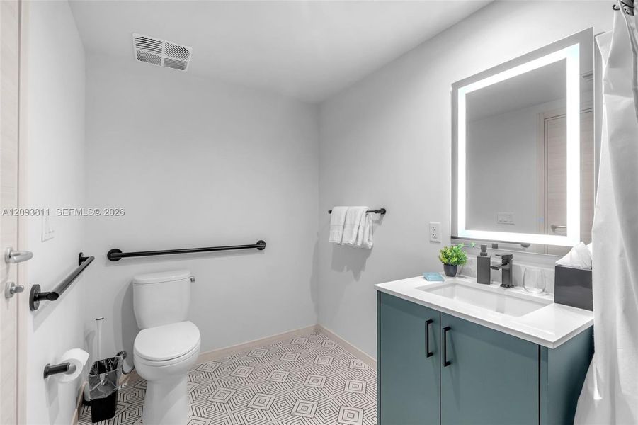 Furnished interior view inside a new home in , Coral Gables (Image 13).