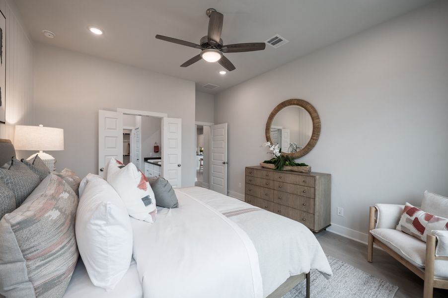Representative furnished interior of a home built from the Cormorant by Tri Pointe Homes in Trillium, Richmond (Image 37).