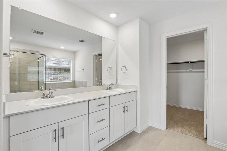 Furnished interior view inside a new home in Oak Ridge Park, Corinth (Image 13).