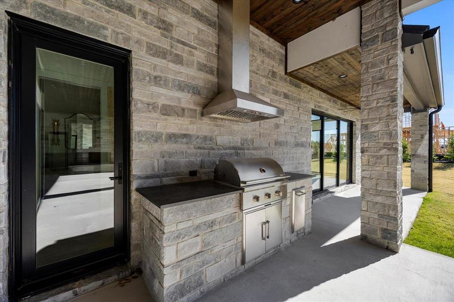 Exterior details and patio area of a home in , Heath (Image 3).