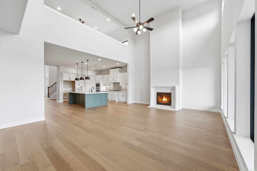 Spacious, unfurnished interior of a new home in Bridgeland 50′, Cypress (Image 26).
