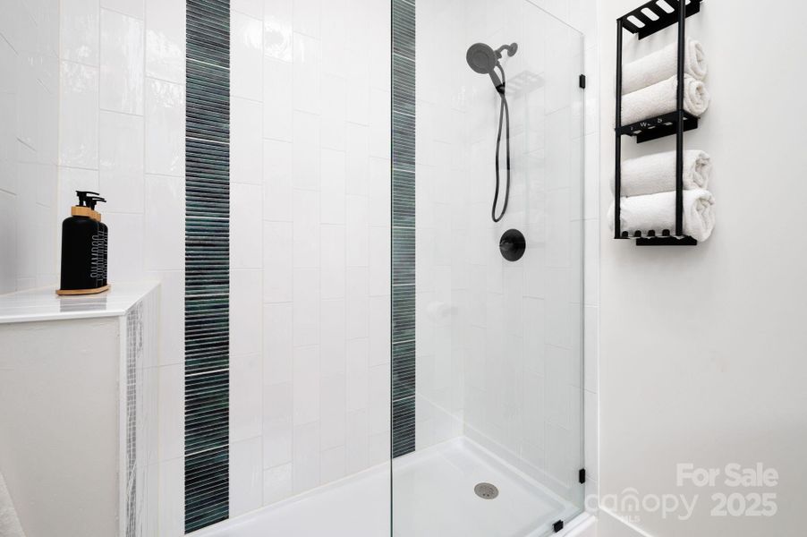 Unique Tile Details Add Modern Flair