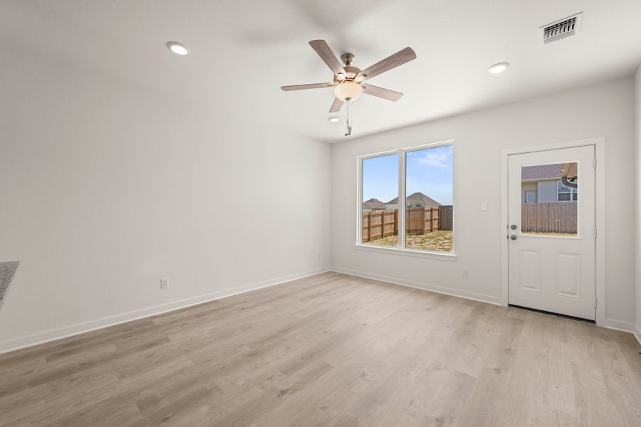 Spacious, unfurnished interior of a new home in South Pointe, Temple (Image 7).