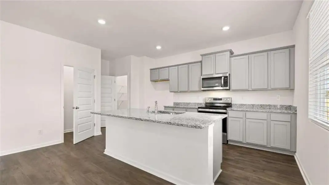 Furnished interior view inside a new home in Poplar Preserve, Newnan (Image 7).