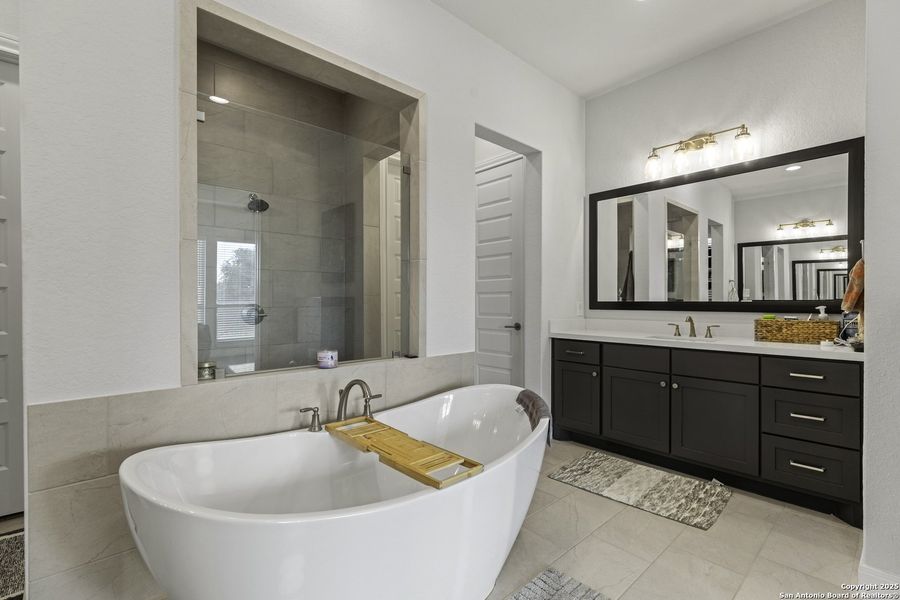 Furnished interior view inside a new home in Megan's Landing 1/2 Acre, San Antonio (Image 3). Furnished interior view inside a new home in Megan's Landing 1/2 Acre, San Antonio (Image 3).