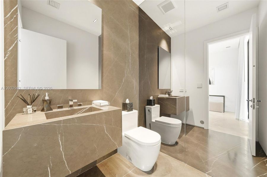 Powder room Powder room