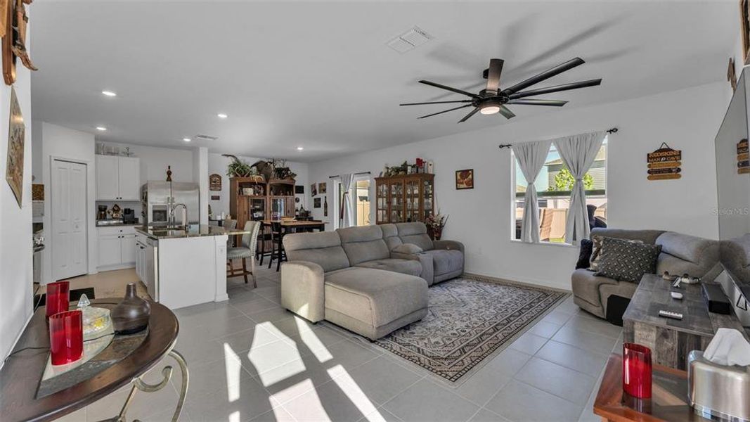 Furnished interior view inside a new home in Peace Creek Reserve, Winter Haven (Image 14).