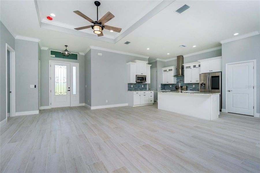 Spacious, unfurnished interior of a new home in , Port Charlotte (Image 22).