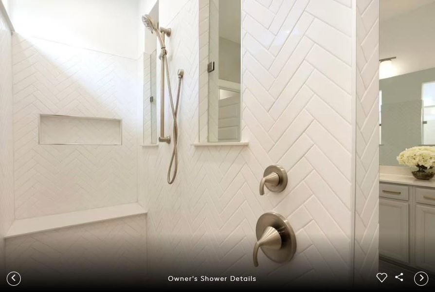 Interior photos- Photo of Pulte model home with same floor plan, not of actual home listed.