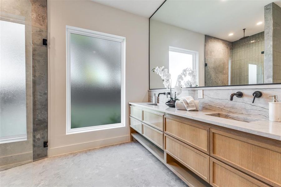 Furnished interior view inside a new home in , Dallas (Image 37). Furnished interior view inside a new home in , Dallas (Image 37).