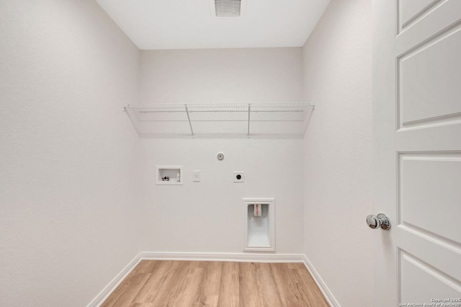 Spacious, unfurnished interior of a new home in Greenspoint Heights, Seguin (Image 40). Spacious, unfurnished interior of a new home in Greenspoint Heights, Seguin (Image 40).