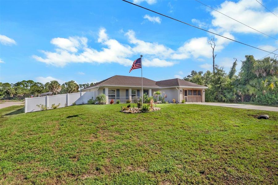 Exterior details and patio area of a home in , North Port (Image 3).