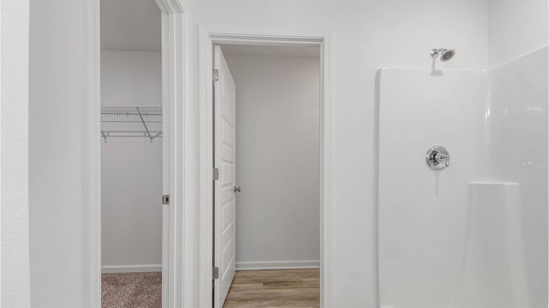 Spacious, unfurnished interior of a new home in Sunny Hills, Chipley (Image 20). Spacious, unfurnished interior of a new home in Sunny Hills, Chipley (Image 20).