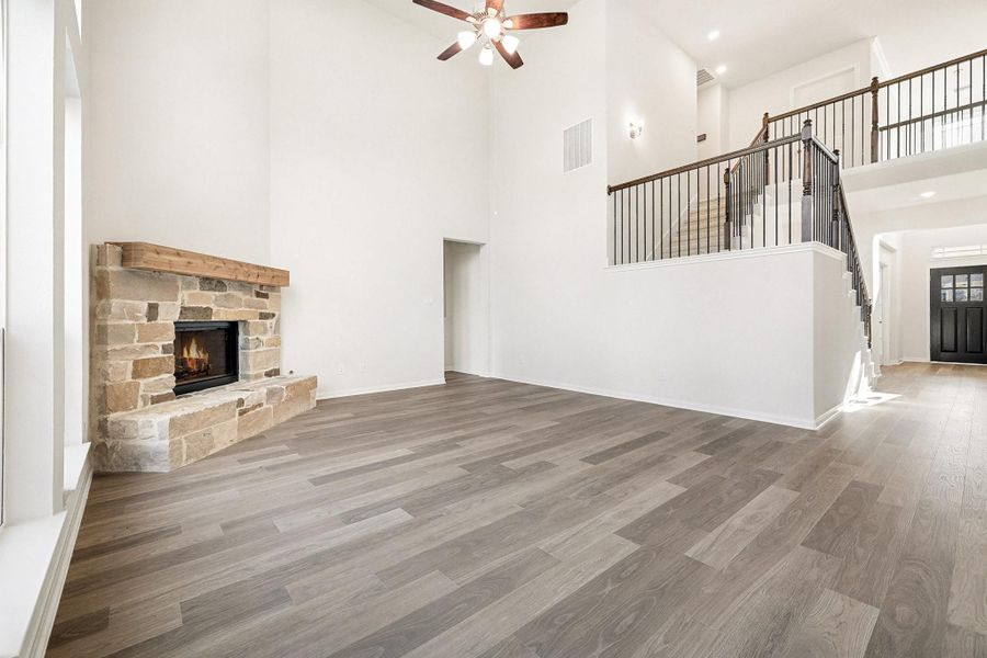 Spacious, unfurnished interior of a new home in Oakwood Ranch, Willis (Image 36). Spacious, unfurnished interior of a new home in Oakwood Ranch, Willis (Image 36).
