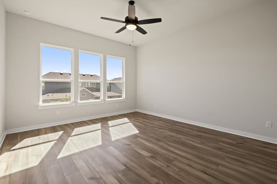 Spacious, unfurnished interior of a new home in Park Collection at Lariat, Liberty Hill (Image 40).