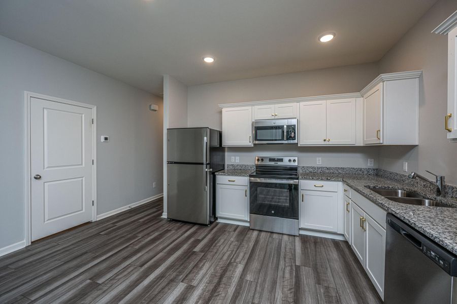 Furnished interior view inside a new home in Dawson Branch, Summerville (Image 5).