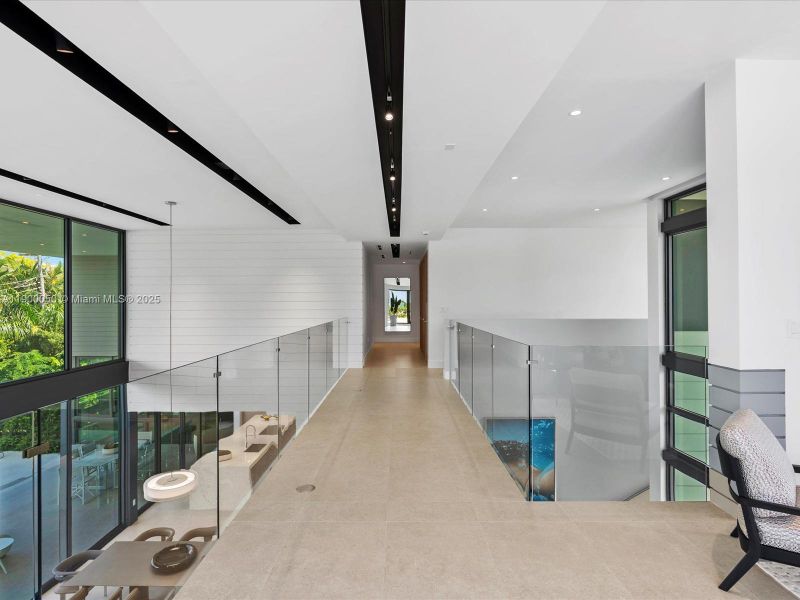 Spacious, unfurnished interior of a new home in , Miami Shores (Image 56).