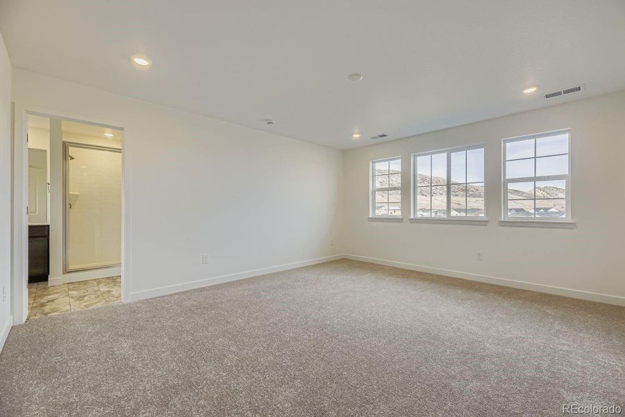 Spacious, unfurnished interior of a new home in Ken-Caryl Ranch, Littleton (Image 12). Spacious, unfurnished interior of a new home in Ken-Caryl Ranch, Littleton (Image 12).
