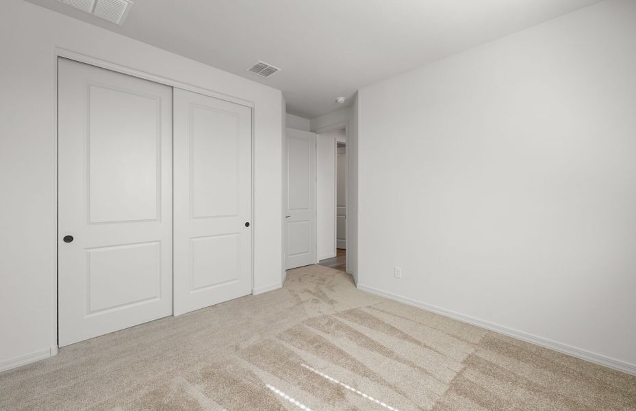 Spacious, unfurnished interior of a new home in Soleo, San Tan Valley (Image 23). Spacious, unfurnished interior of a new home in Soleo, San Tan Valley (Image 23).