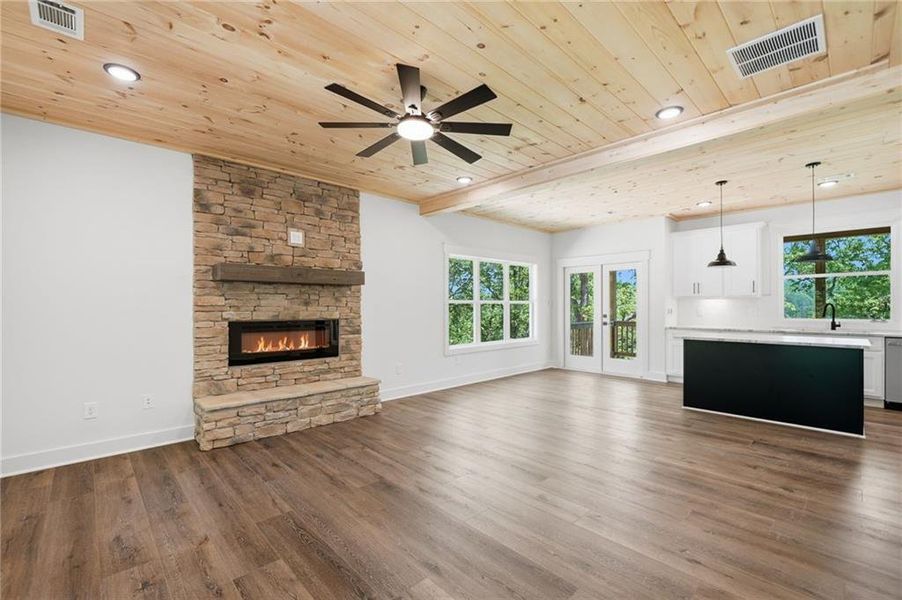 Spacious, unfurnished interior of a new home in , Ranger (Image 25).
