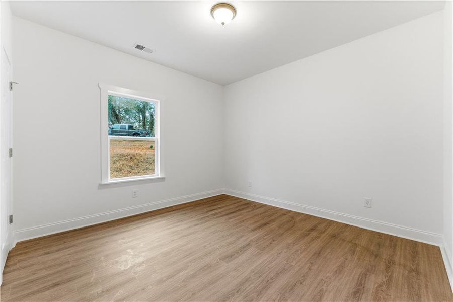 Spacious, unfurnished interior of a new home in , Tate (Image 17).