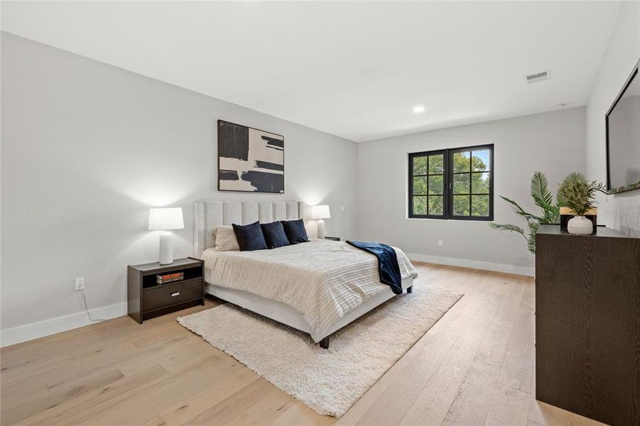 Furnished interior view inside a new home in College Park, Orlando (Image 46). Furnished interior view inside a new home in College Park, Orlando (Image 46).