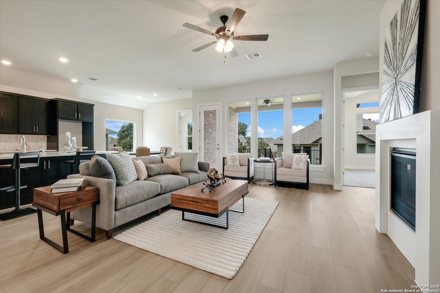 Furnished interior view inside a new home in Esperanza, Boerne (Image 10).