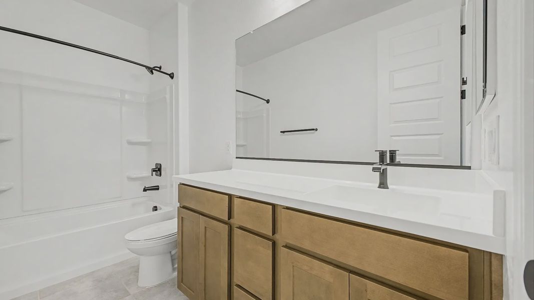 Representative furnished interior of a home built from the Larkspur by DRB Homes in The Villas at Mystic, Peoria (Image 22).